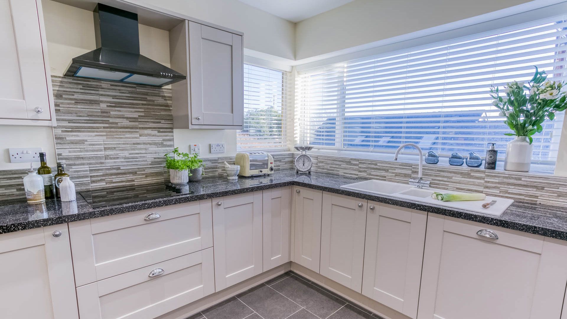 Kitchen detail at Bron Heulog