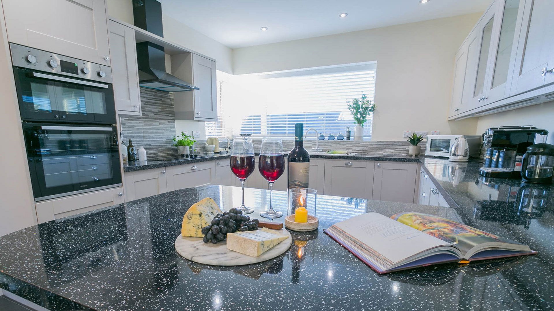 Kitchen at Bron Heulog